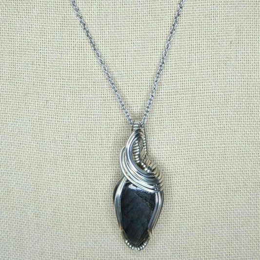 Labradorite Pendant | Sterling Silver - Wire Wrapped Handmade Jewelry | Natural Crystal | 20 inch stainless steel chain included