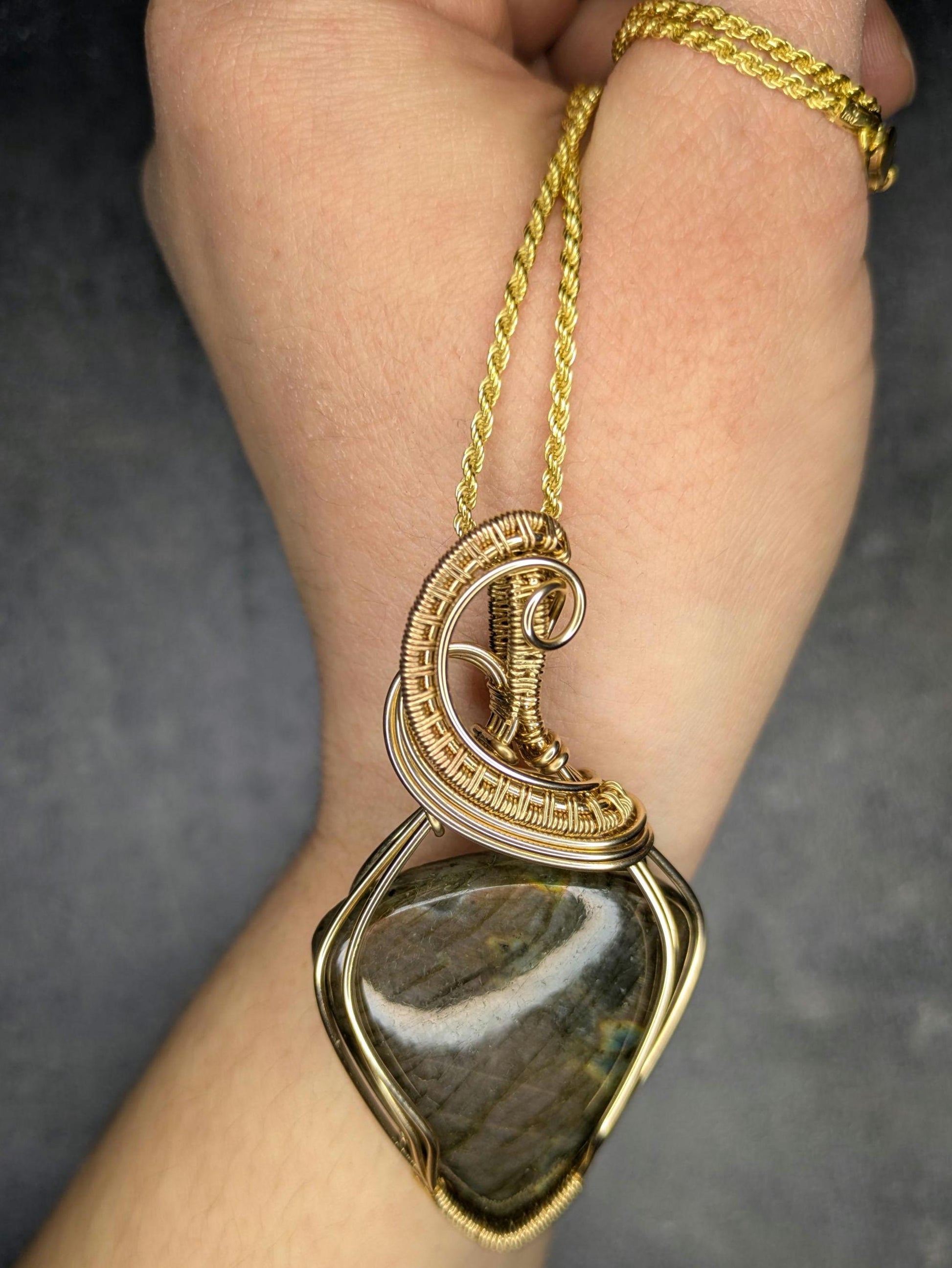 Labradorite Pendant | 14kt Gold Fill - Wire Wrapped Handmade Jewelry | Natural Crystal | Boho | 16 inch 14kt Gold Fill chain included