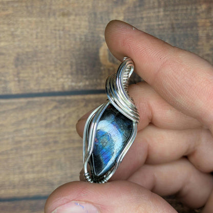 Labradorite Pendant | Sterling Silver - Wire Wrapped Handmade Jewelry | Natural Crystal | 20 inch stainless steel chain included